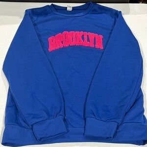 Shein crewneck. Size 11-12 years.